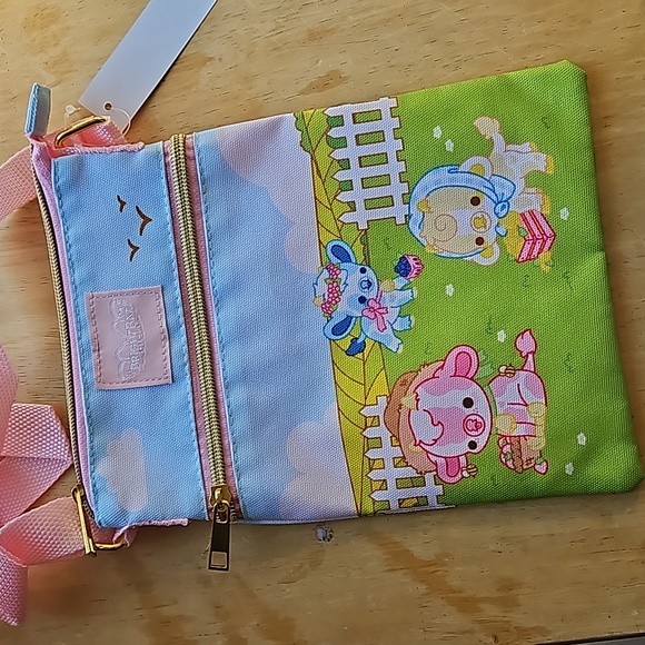 COWS PASSPORT BAG - Picture 10 of 11